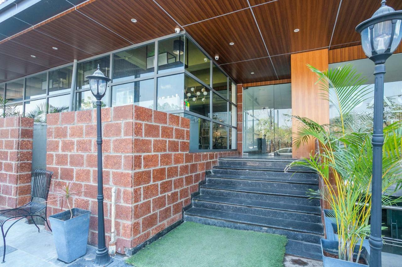 Capital O 30115 Sasya Homes Bangalore Exterior foto